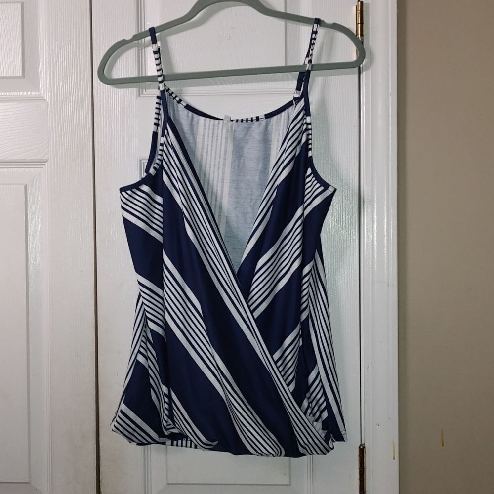 Saukole blue white wrap tank top Sz 2XL